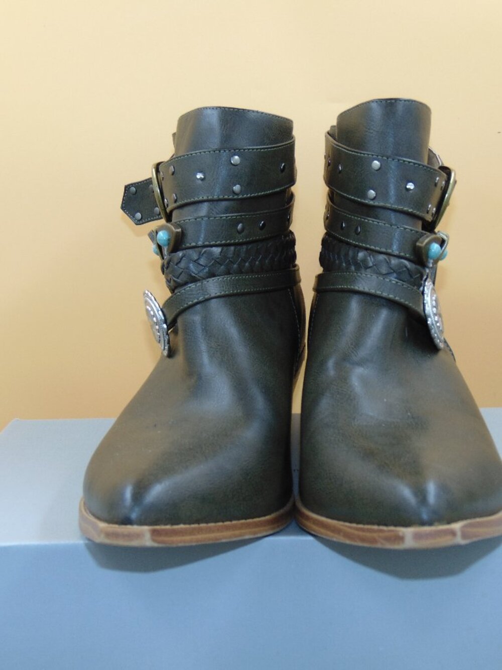 Penny Loves Kenny Shane Boots 12W 🤠 Buckle Stud Western Boho EUC